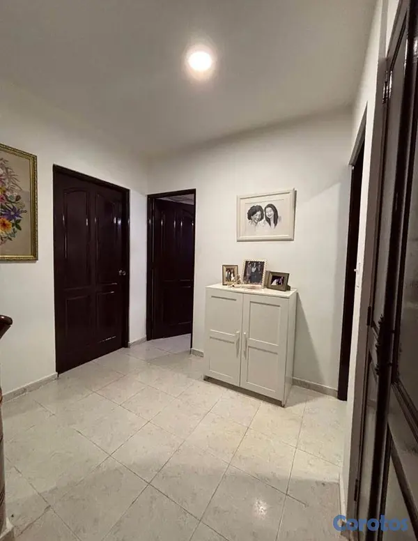 apartamentos - Venta de Amplio Apartamento vacío en – Los Restauradores 135 m² 7