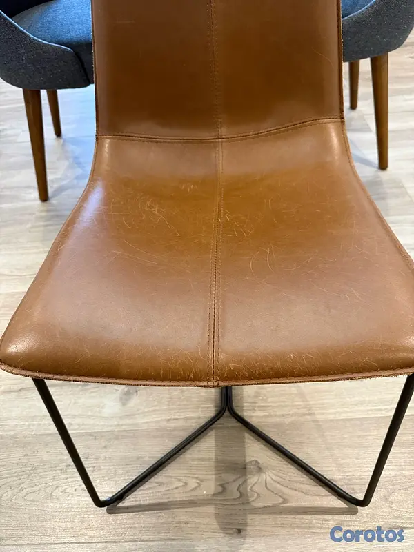 muebles y colchones - Juego de Dos Sillas Marca WestElm.  6