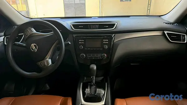 jeepetas y camionetas - Nissan xtrail 2016 6