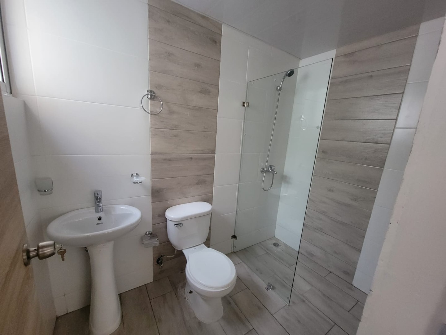 apartamentos - VENDO 1er piso a estrenar en La Agustina, cerca del Nacional Nuevo Código: PD147 6