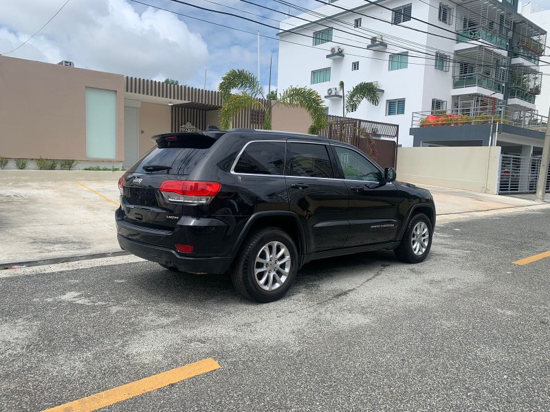jeepetas y camionetas - Jeep grand cherokee laredo 2016 1