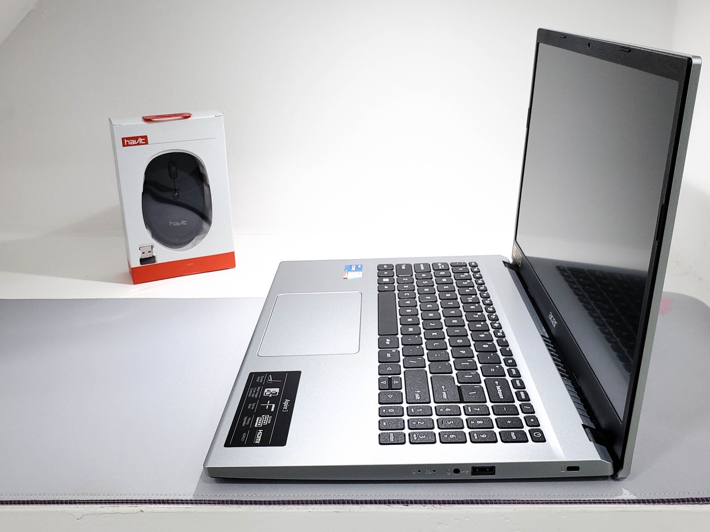 computadoras y laptops - Laptop Acer Aspire 3 A315-59-53ER/ i5-1235U/8GB DDR4/256GB SSD 3