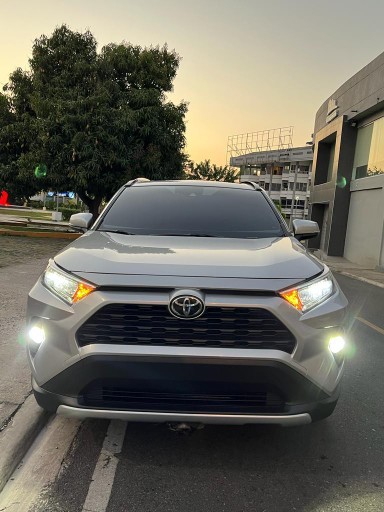 jeepetas y camionetas - Toyota rav4 2019 exl 1