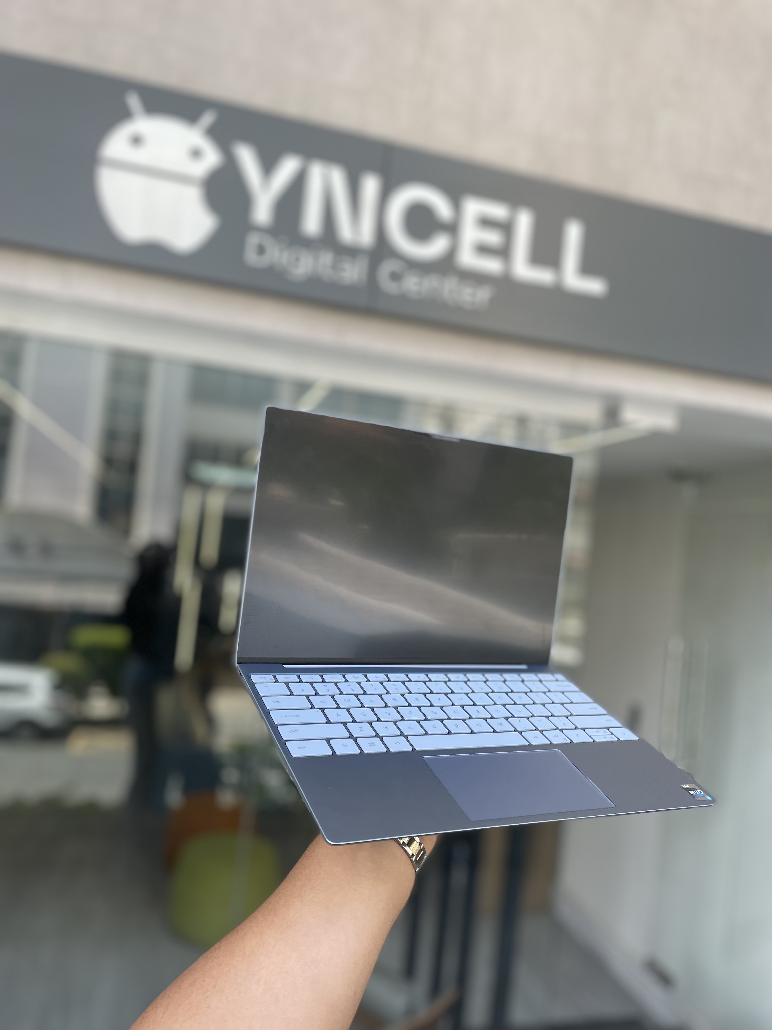 computadoras y laptops - Laptop DELL XPS 9315 i7 12th 16Gb de ram 512Gb SSD  5