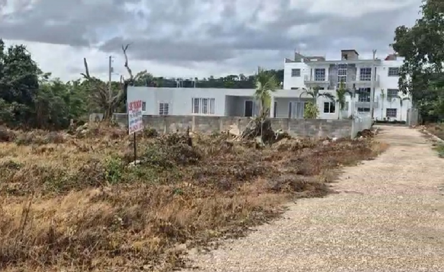 solares y terrenos - vendo solar en Exclusivo residencial CABRERA RD 1