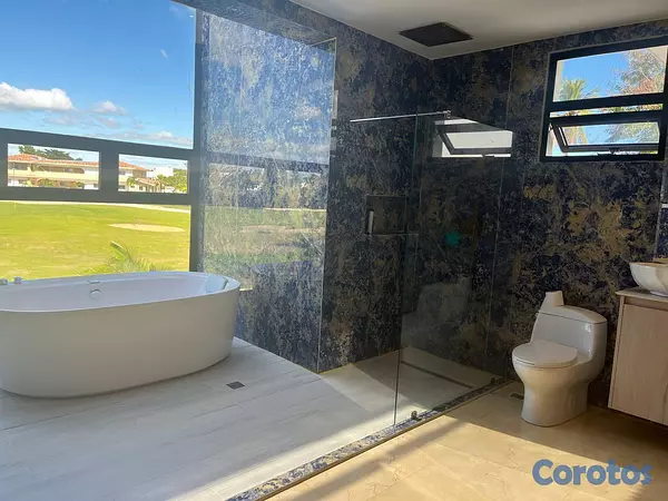 casas vacacionales y villas - Vendo hermosa villa en Playa Nueva Romana  8