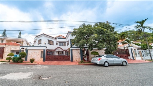 casas -  casa de lujo en Alameda Distrito Nacional Santo Domingo con 862mts  4