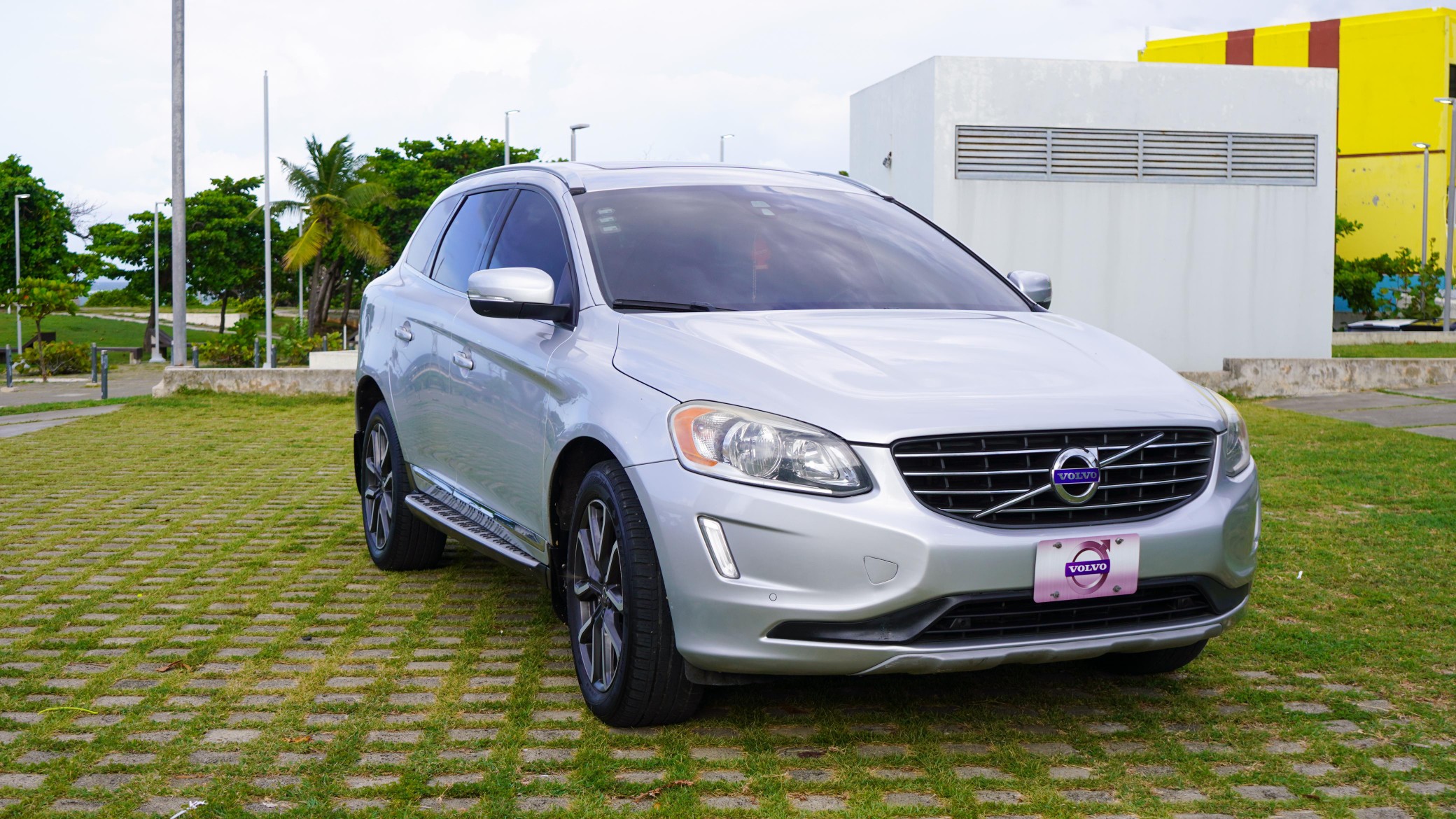 jeepetas y camionetas - Volvo xc 60 2016 1