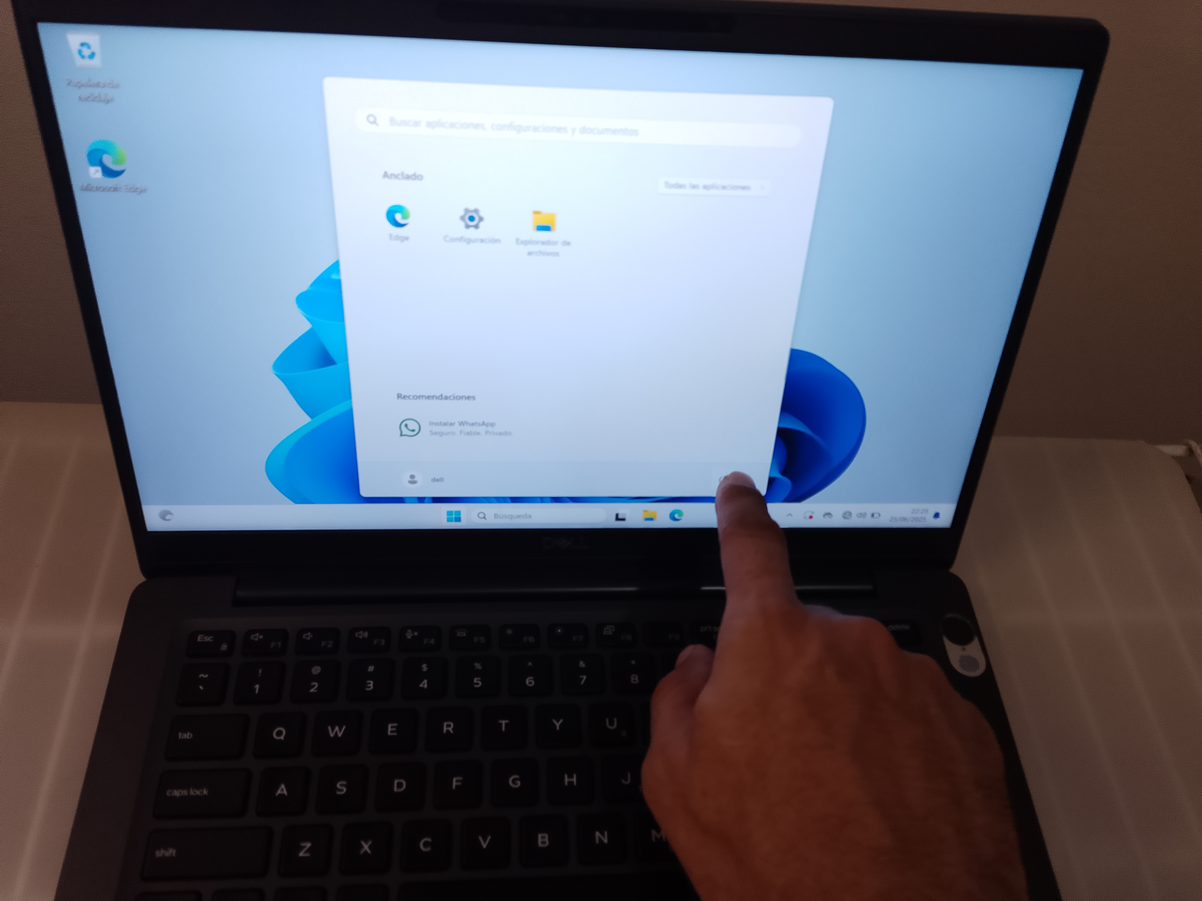 computadoras y laptops - laptop Dell Latitude 7400 touch 2