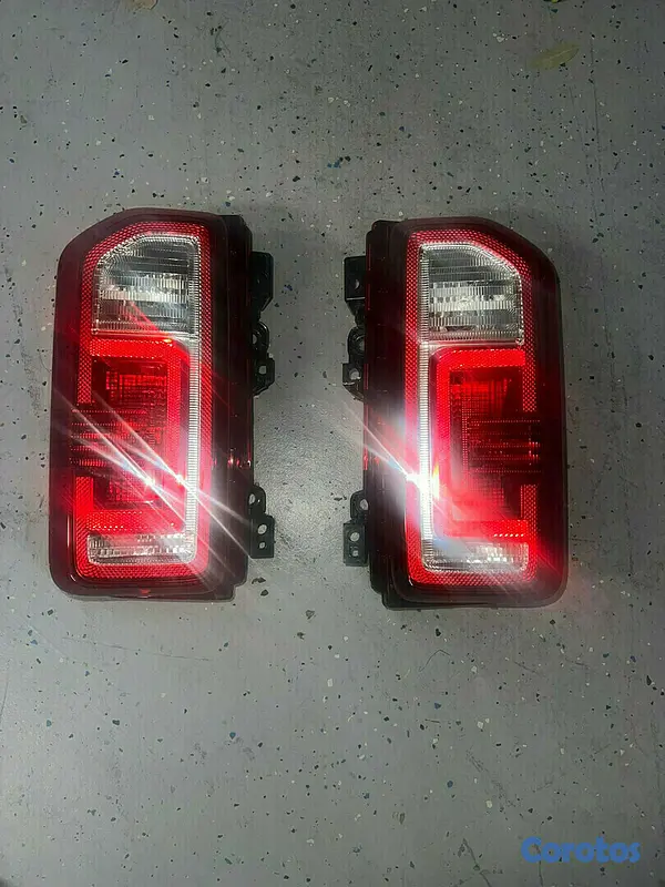 repuestos - Farol Trasero Para Ford Bronco 2024 2