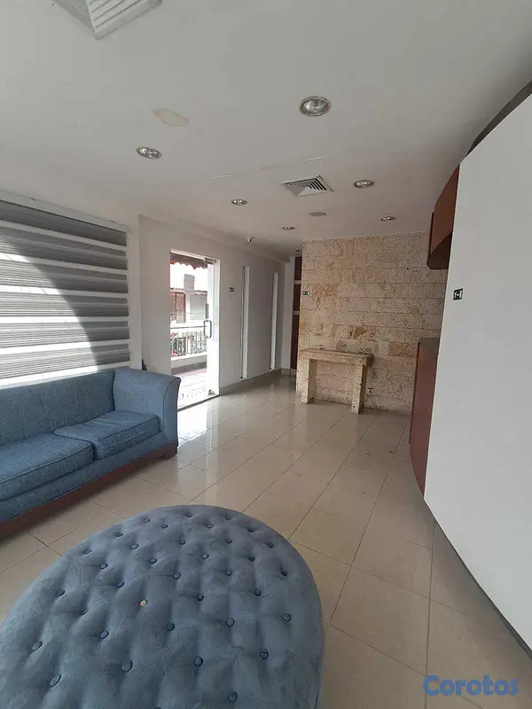 oficinas y locales comerciales - Excelente local en plaza comercial en Naco 2