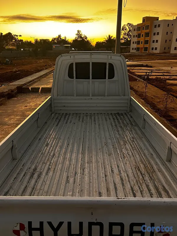 jeepetas y camionetas - Hyundai H100 2023 6