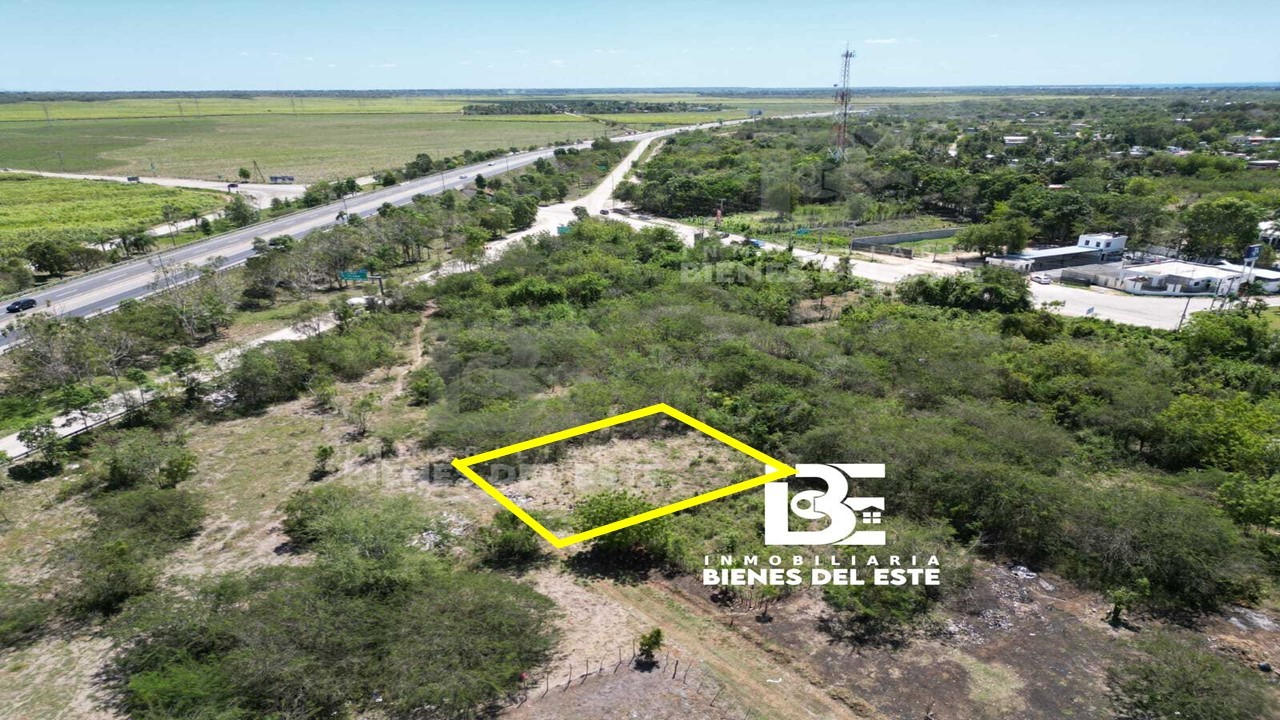 solares y terrenos - Se Vende Solar de Oportunidad, 300 metros,  Proyecto El Codia.  7