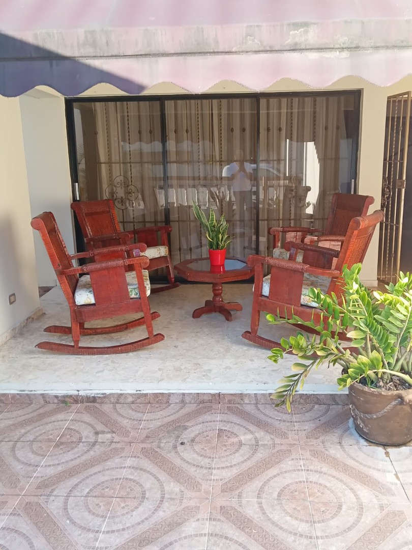 casas - VENTA DE CASA EN LOS JARDINES  1