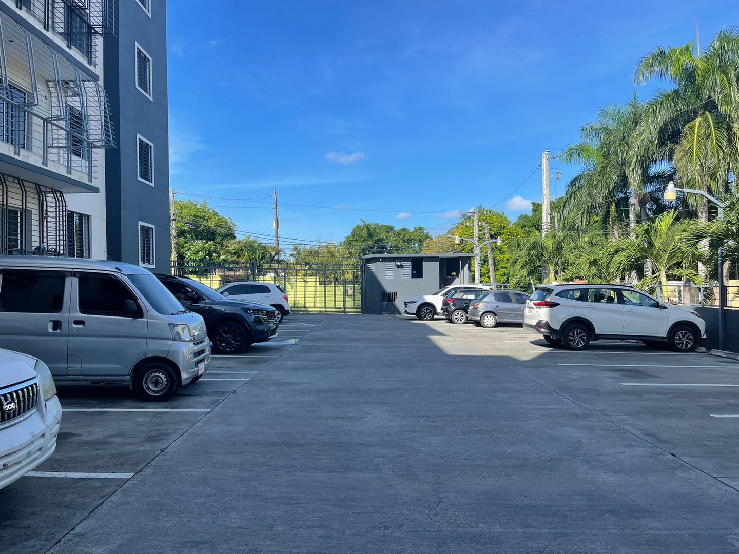 apartamentos - 📍Arroyo Hondo
 vendo Apartamento moderno
105.34 metros  
RD$7,500,000.00 7