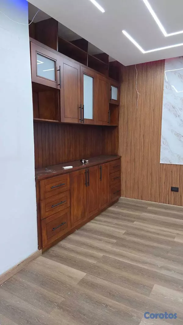 oficinas y locales comerciales - 100 MTS OFICINA EN LA ROMULO EXCELENTE DISTRIBUCIÓN Y UBICACIÓN OPORTUNIDAD 4