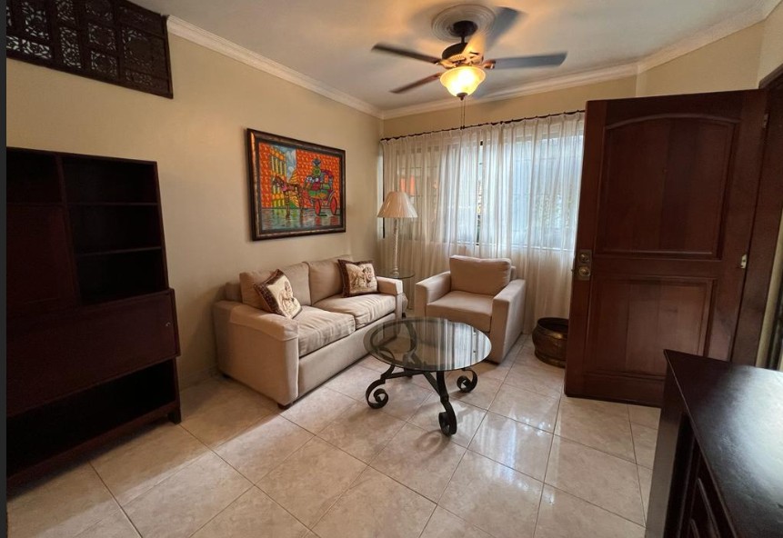 apartamentos - Apartamento Clásico Amueblado en Evaristo 1