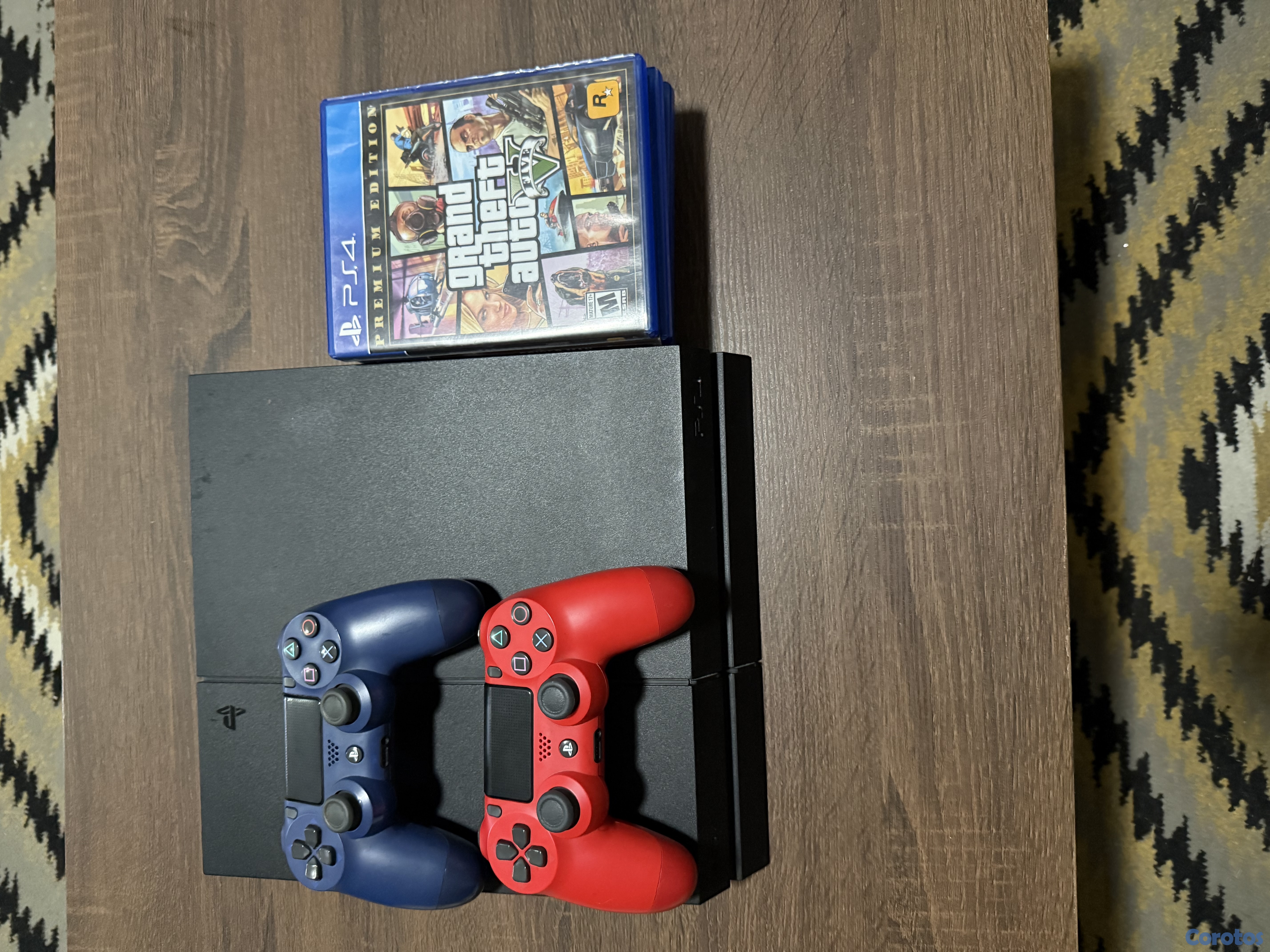 consolas y videojuegos - Vendo PS4 (Negociable)