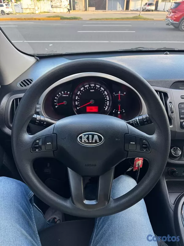 jeepetas y camionetas - Kia Sportage LX 2014 11