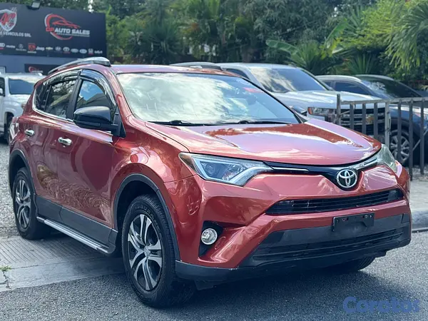 jeepetas y camionetas - Toyota rav4 LE 4x4 2016 4