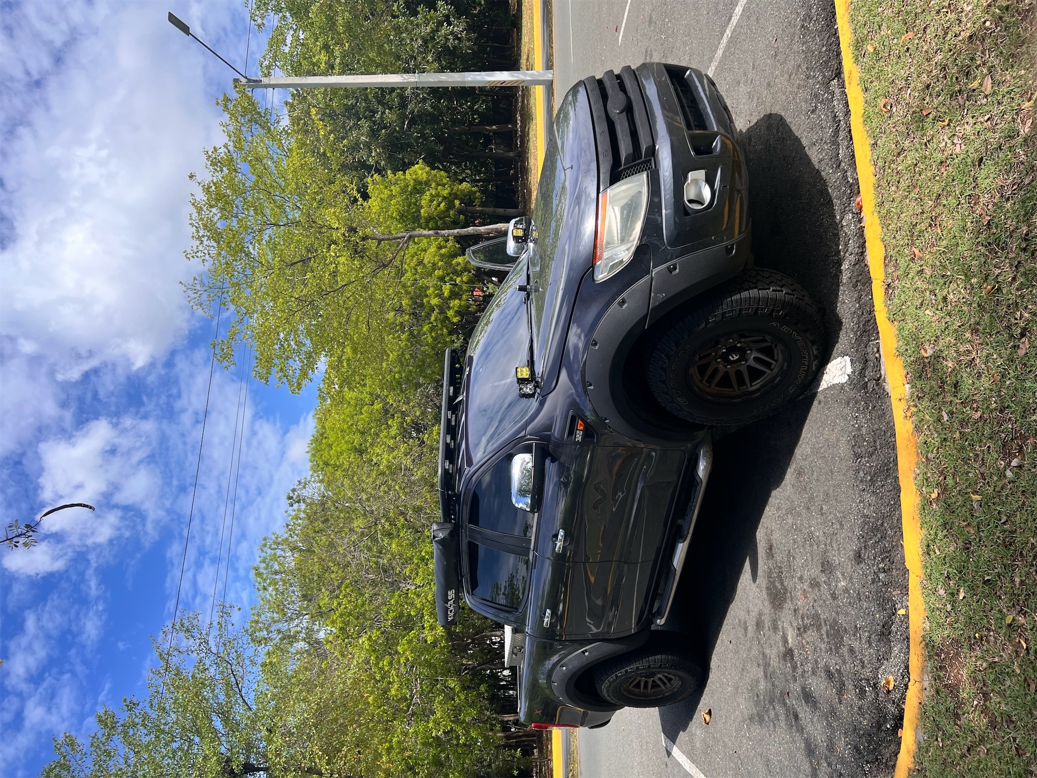 jeepetas y camionetas - Ford Ranger 2015 90,000 km Diésel 