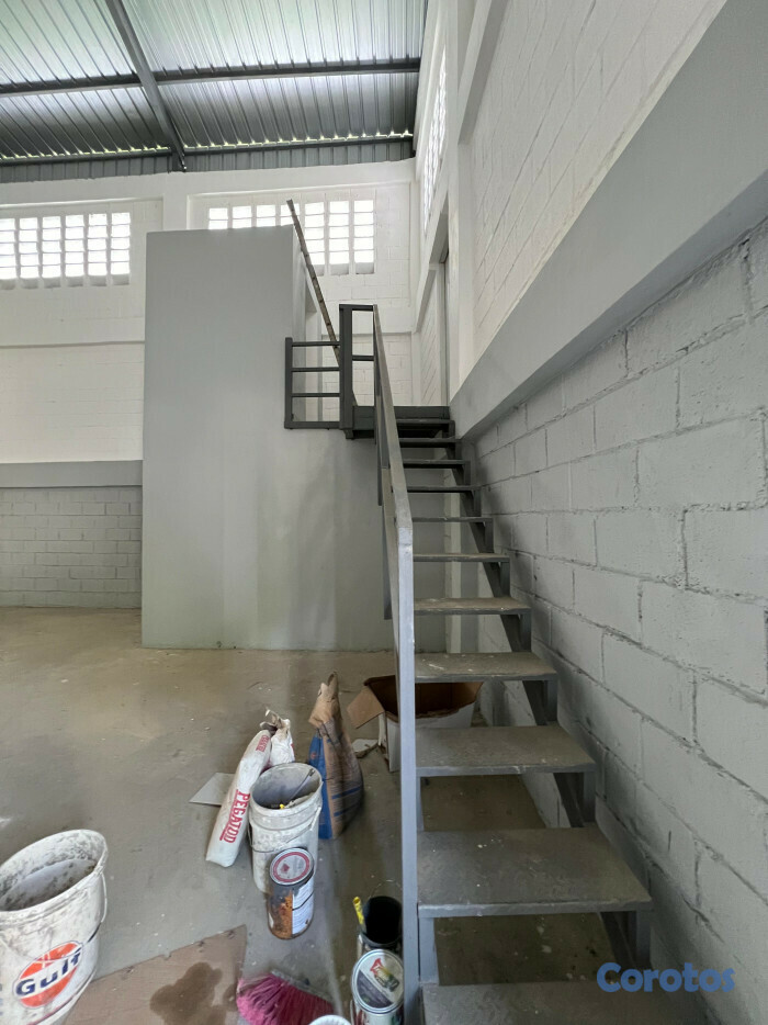 oficinas y locales comerciales - Almacen en renta proximo a haina 4