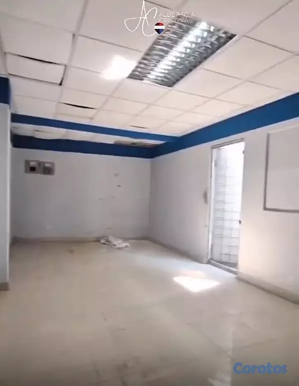 oficinas y locales comerciales - se alquila local  7