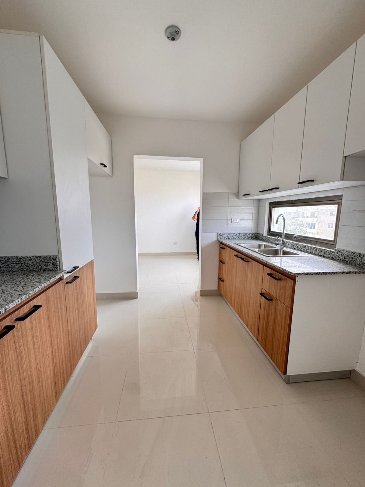 apartamentos - Venta de Apartamento en Reparto los tres ojos 2