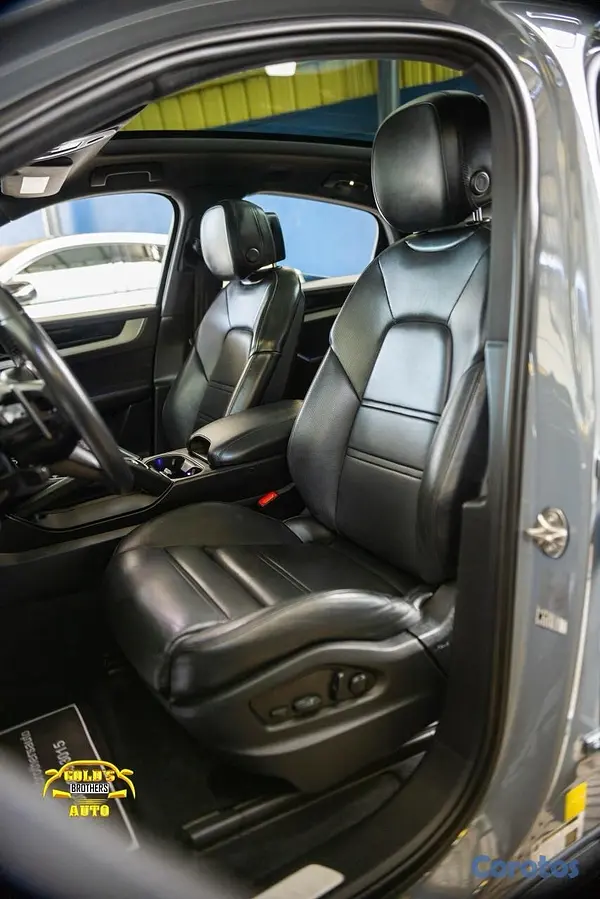 jeepetas y camionetas - Porsche Cayenne Coupe 2024 Recien Importada Clean 8