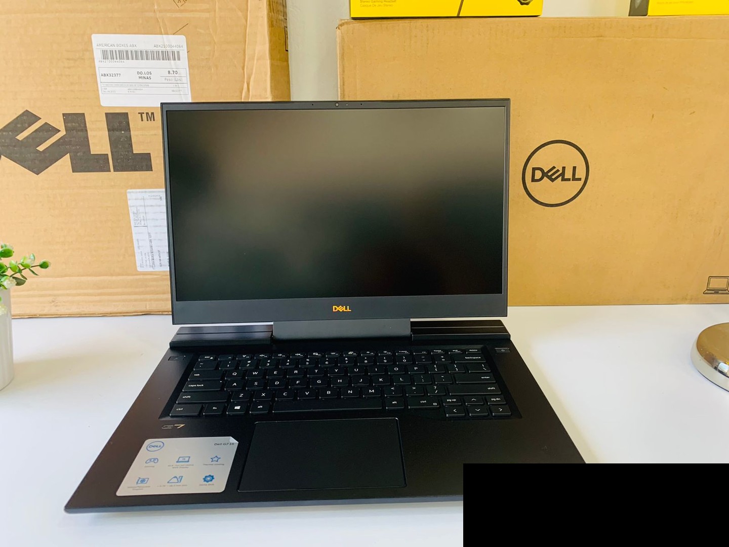 computadoras y laptops - Laptop Dell G15, Core i7-11800H, NVIDIA RTX 3060, FHD 120Hz