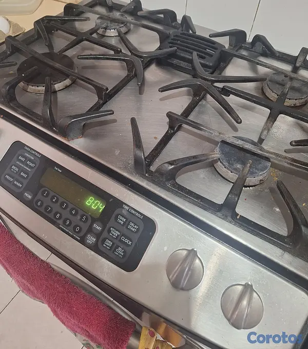 electrodomesticos - Estufa GE Acero Inoxidable con Horno 2