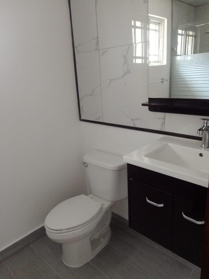 apartamentos - Vendo en Bella Vista vacío  3