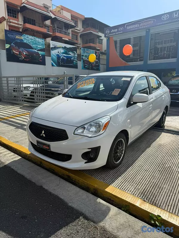 carros - Mitsubishi Mirage G4 ES 2020 2