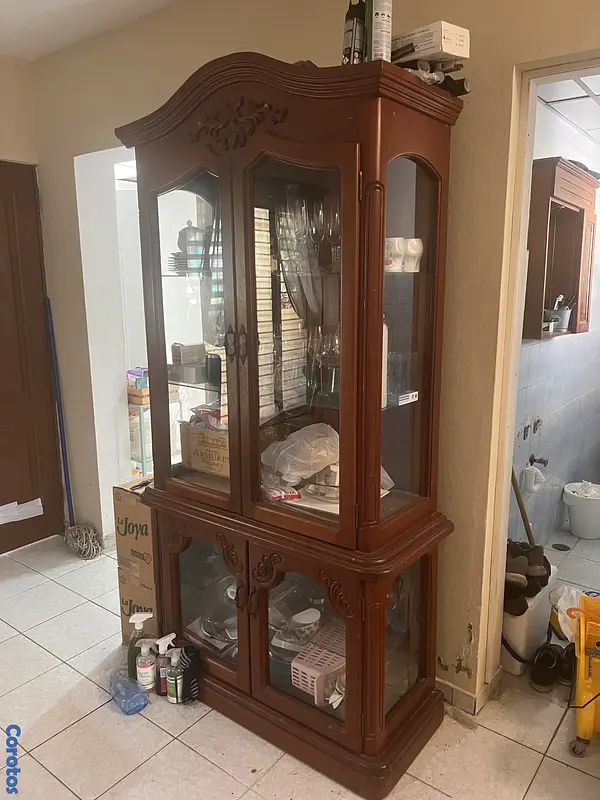 muebles y colchones - Vitrina en Caona Antigua 4