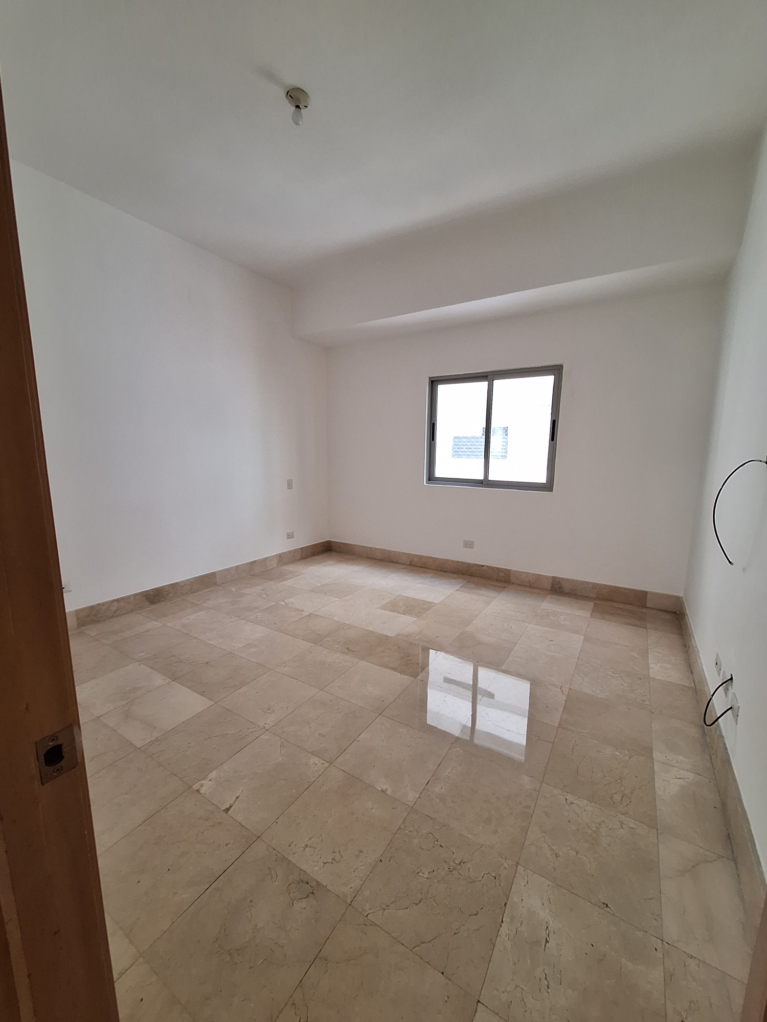 apartamentos - Rento apartamento sin amueblar en Piantini  4