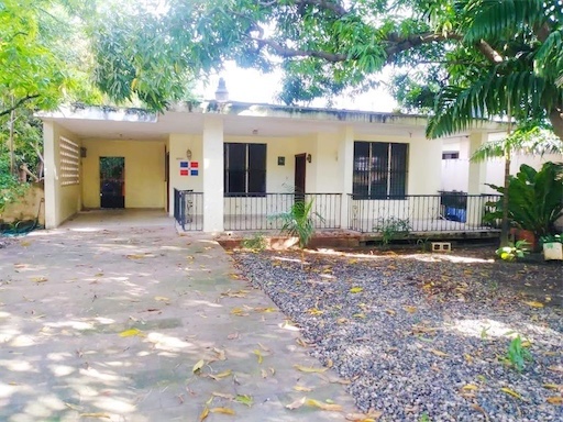 solares y terrenos - Excelente solar para proyecto residencial o comercial 2