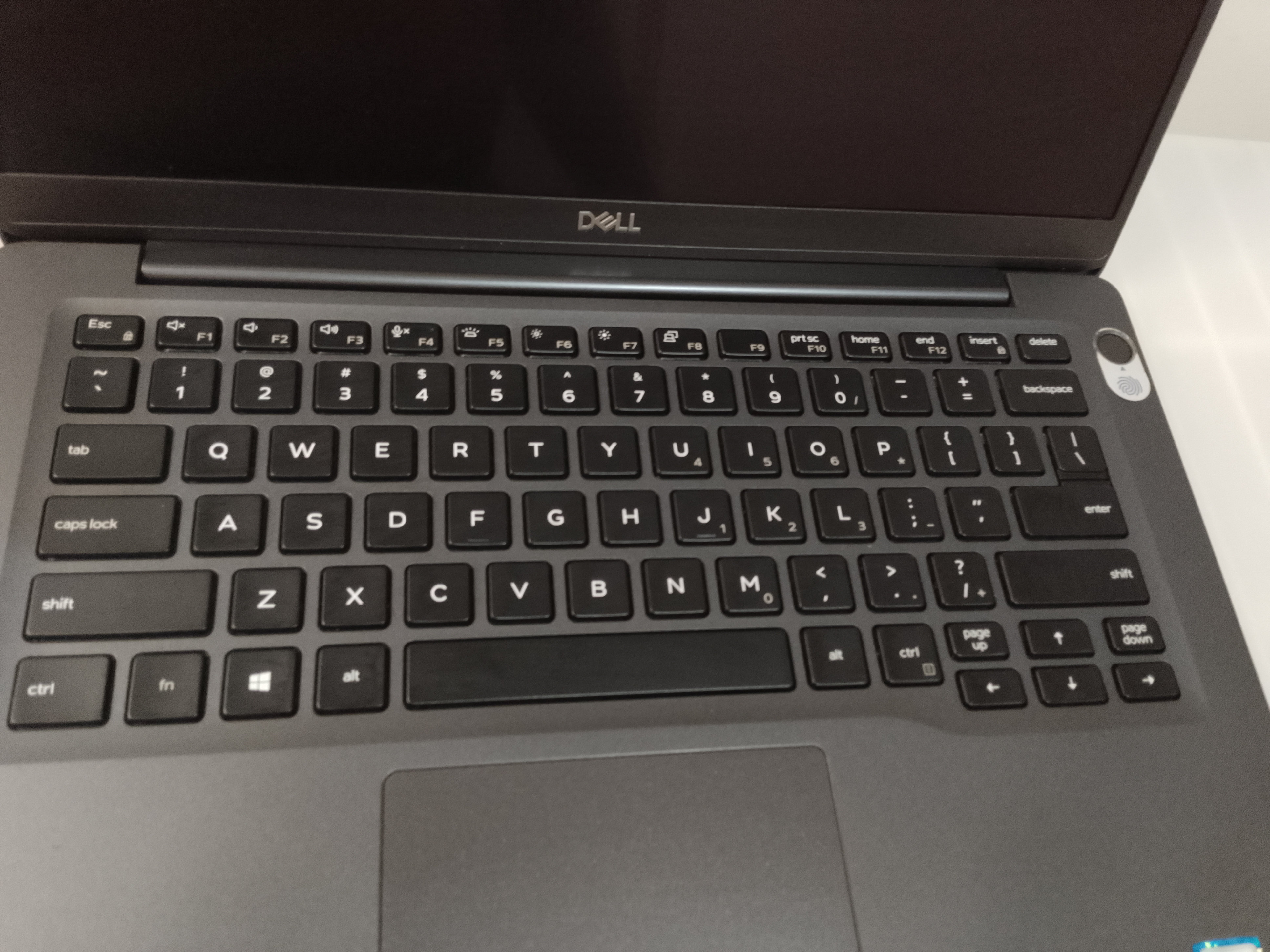 computadoras y laptops - laptop Dell Latitude 7400 touch 3