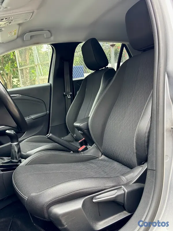 carros - Opel Corsa 2021 Mecánico 
 7