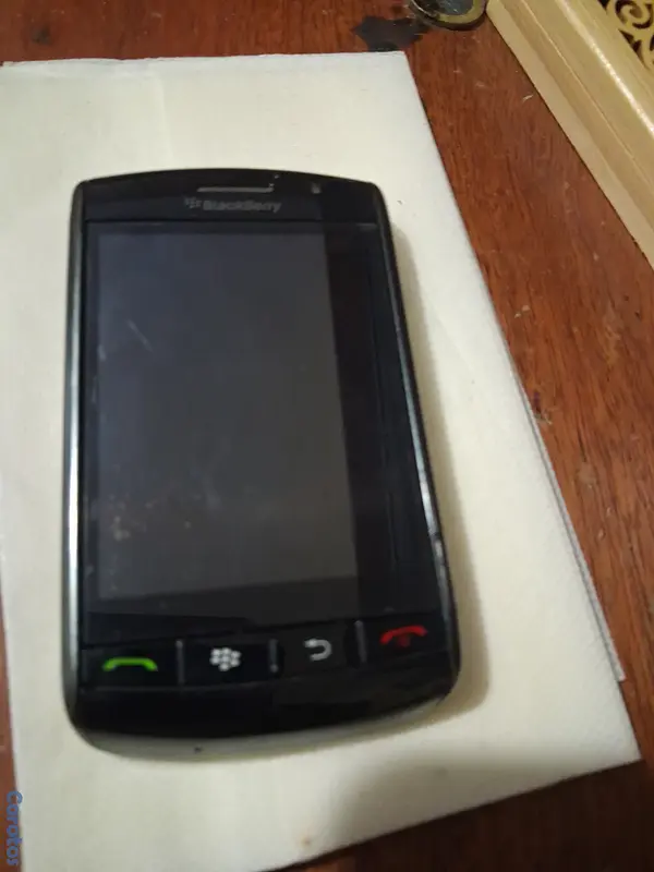 celulares y tabletas - 📱 Se vende celular básico (modelo clásico) Blackberry 4