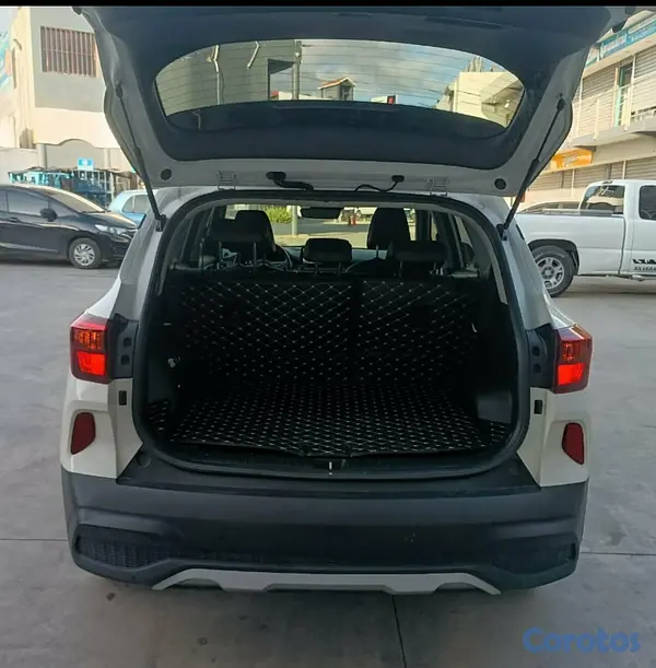 jeepetas y camionetas - KIA SELTOS 2022 BLANCO DIESEL 6