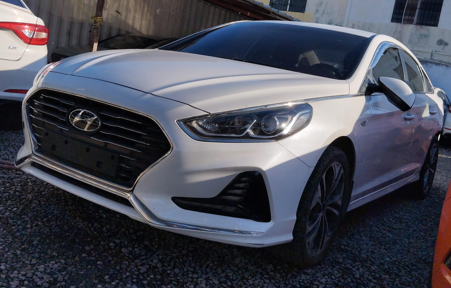 carros - HYUNDAI SONATA NEW RISE 2019 GRIS 3