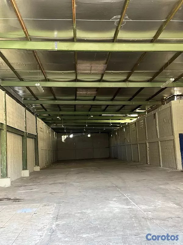 solares y terrenos - NAVE COMERCIAL 4