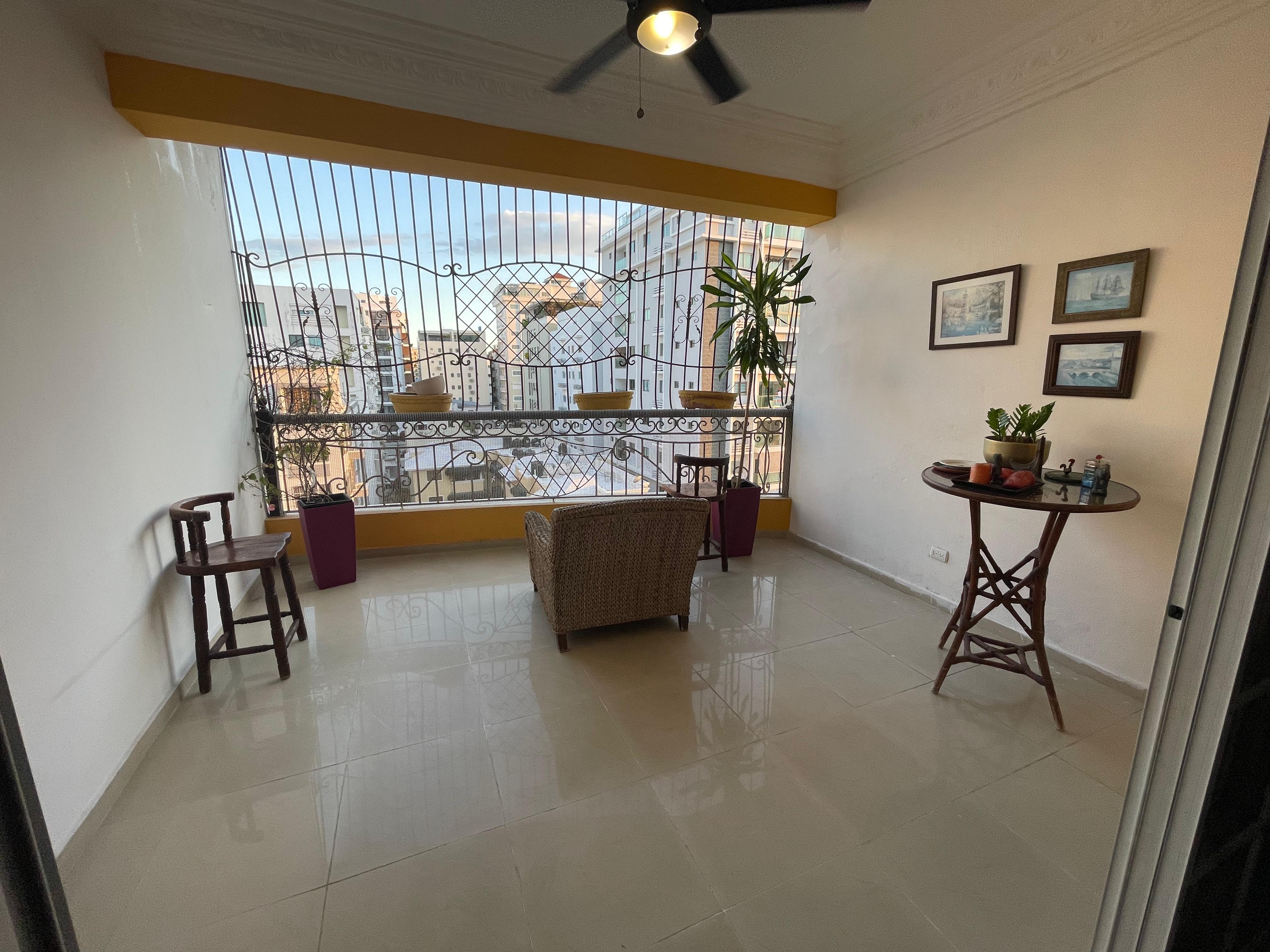 apartamentos - Apartamento en Evaristo Morales 3H, 3.5B, 2P