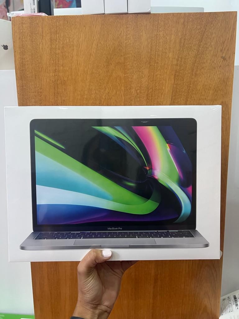 celulares y tabletas - MacBook Pro 13-inch 2022 16gb RAM 512gb