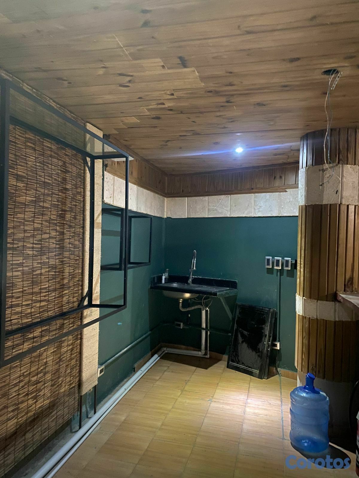 oficinas y locales comerciales - Alquiler Amplio Local Comercial, Zona Colonial 4