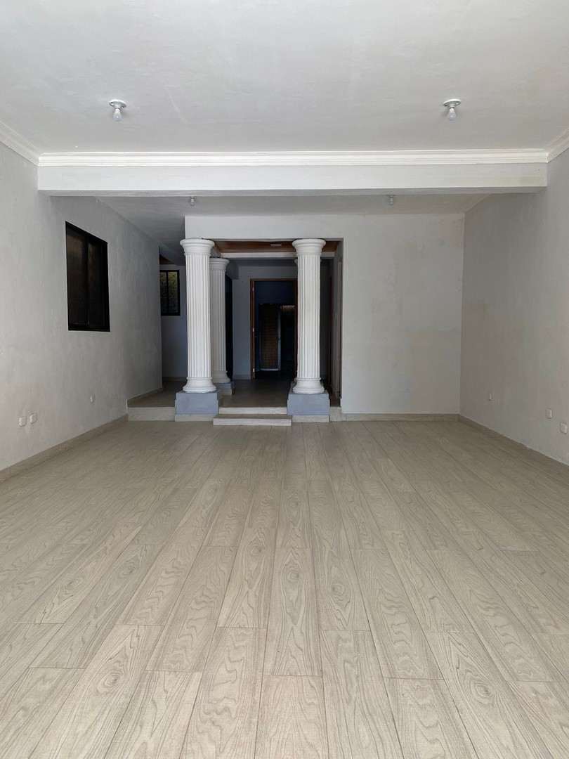 oficinas y locales comerciales - Propiedad de 2 Niveles en Venta, Jardines Metropolitanos  9