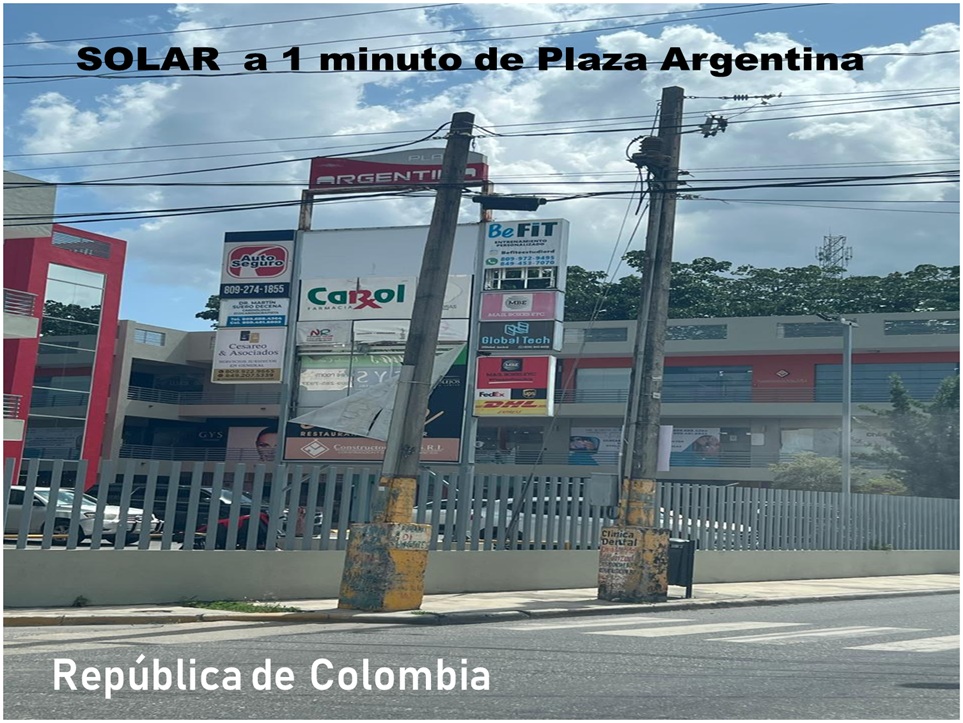 solares y terrenos - 82,000 MTS.2 DE TERRENO EN LA MISMA REPUBLICA DE COLOMBIA, A PASOS DE TODO 8
