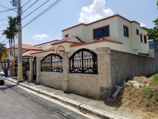casas - En venta esta hermosa casa en Neftaly 3 san Francisco de Macorís
