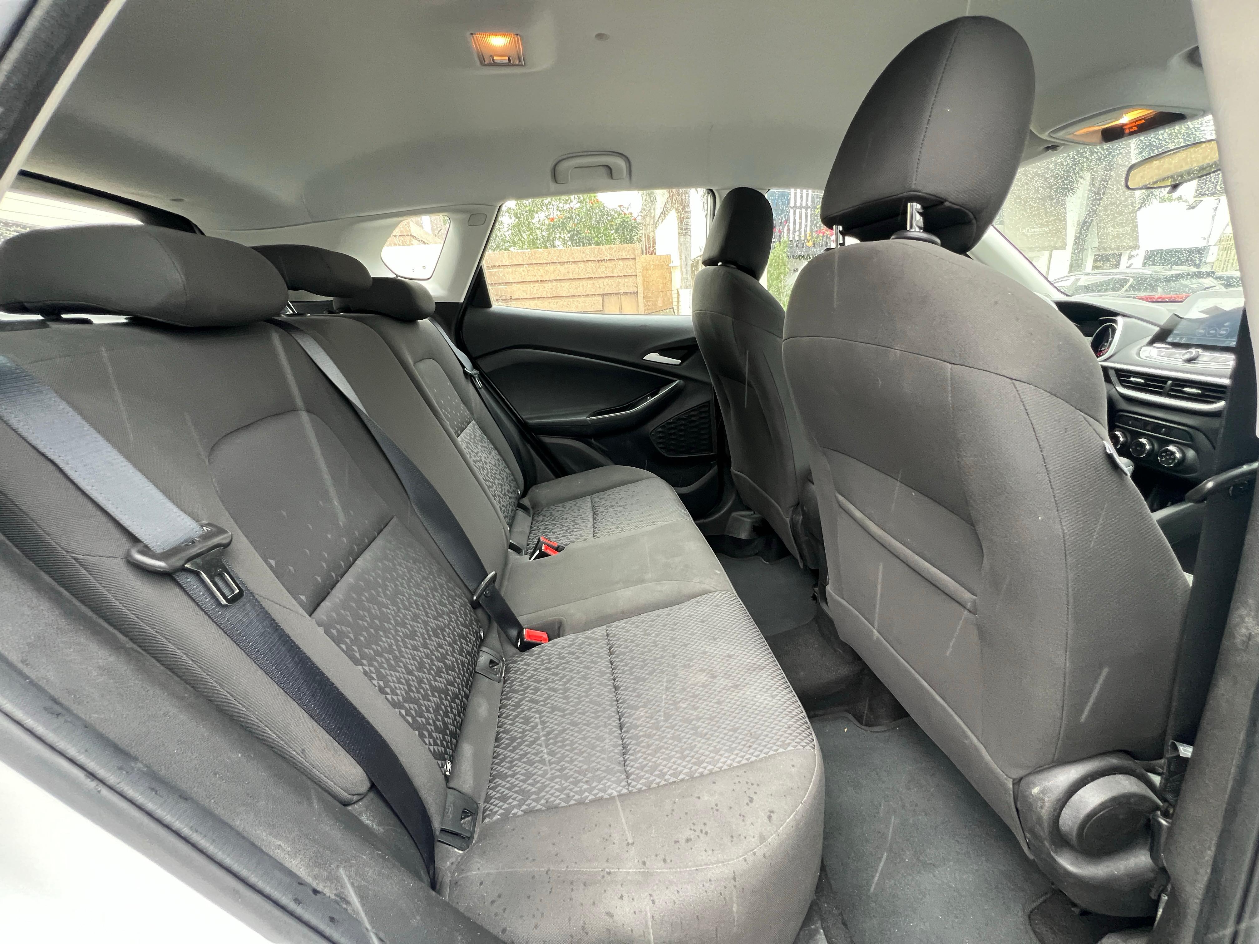 jeepetas y camionetas - Chevrolet Tracker LS 2022 8