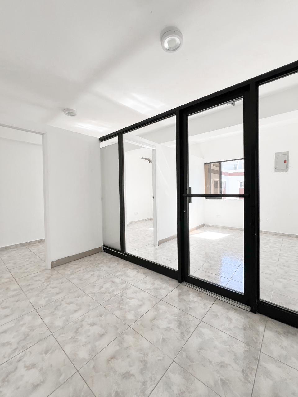 oficinas y locales comerciales - Gazcue, Local Para Oficina En Alquiler